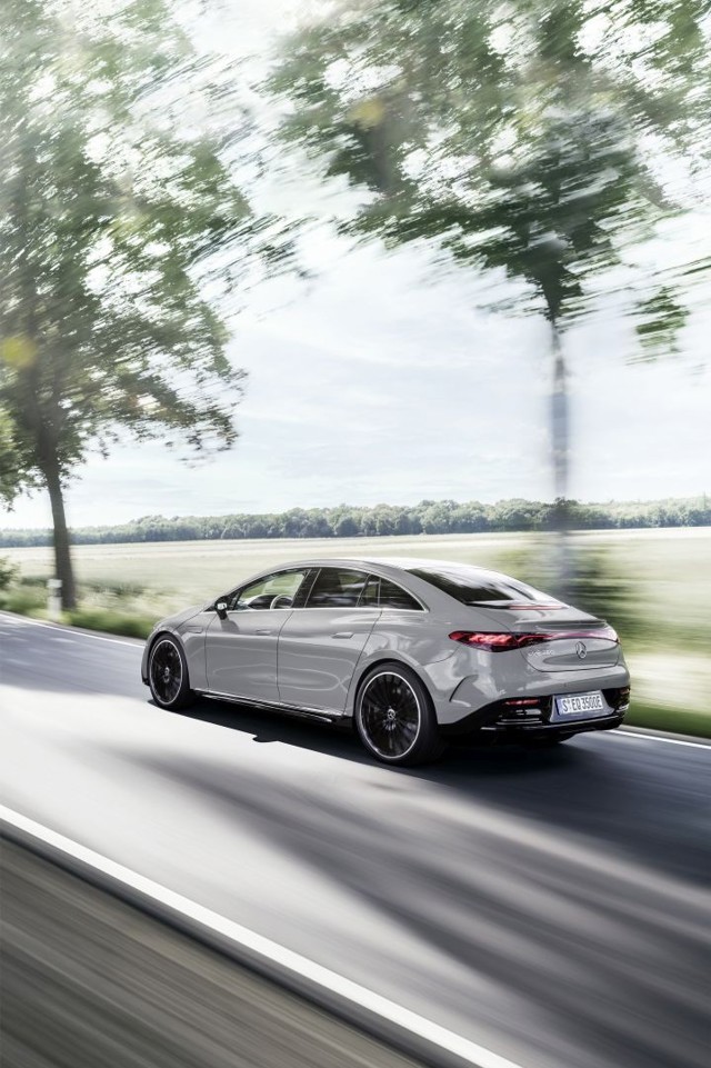 Mercedes Benz Eqe photo 15