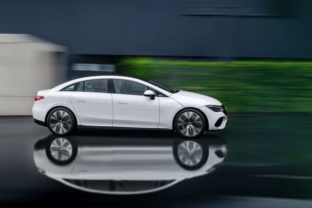 Mercedes Benz Eqe photo 37