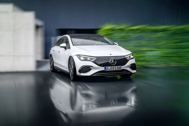 Mercedes Benz Eqe photo 39