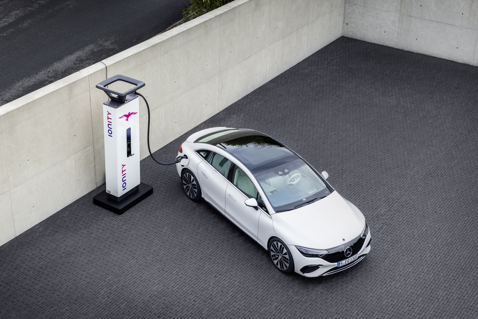 Mercedes Benz Eqe photo 46