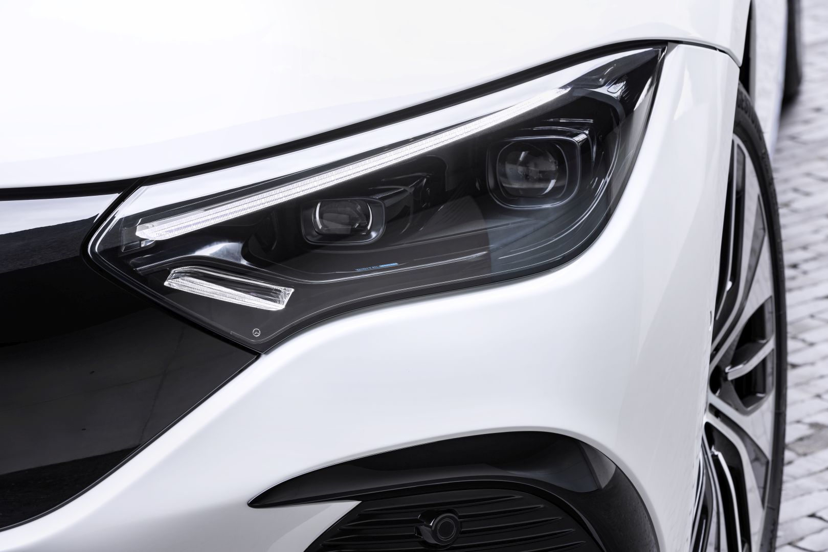 Mercedes Benz Eqe photo 47