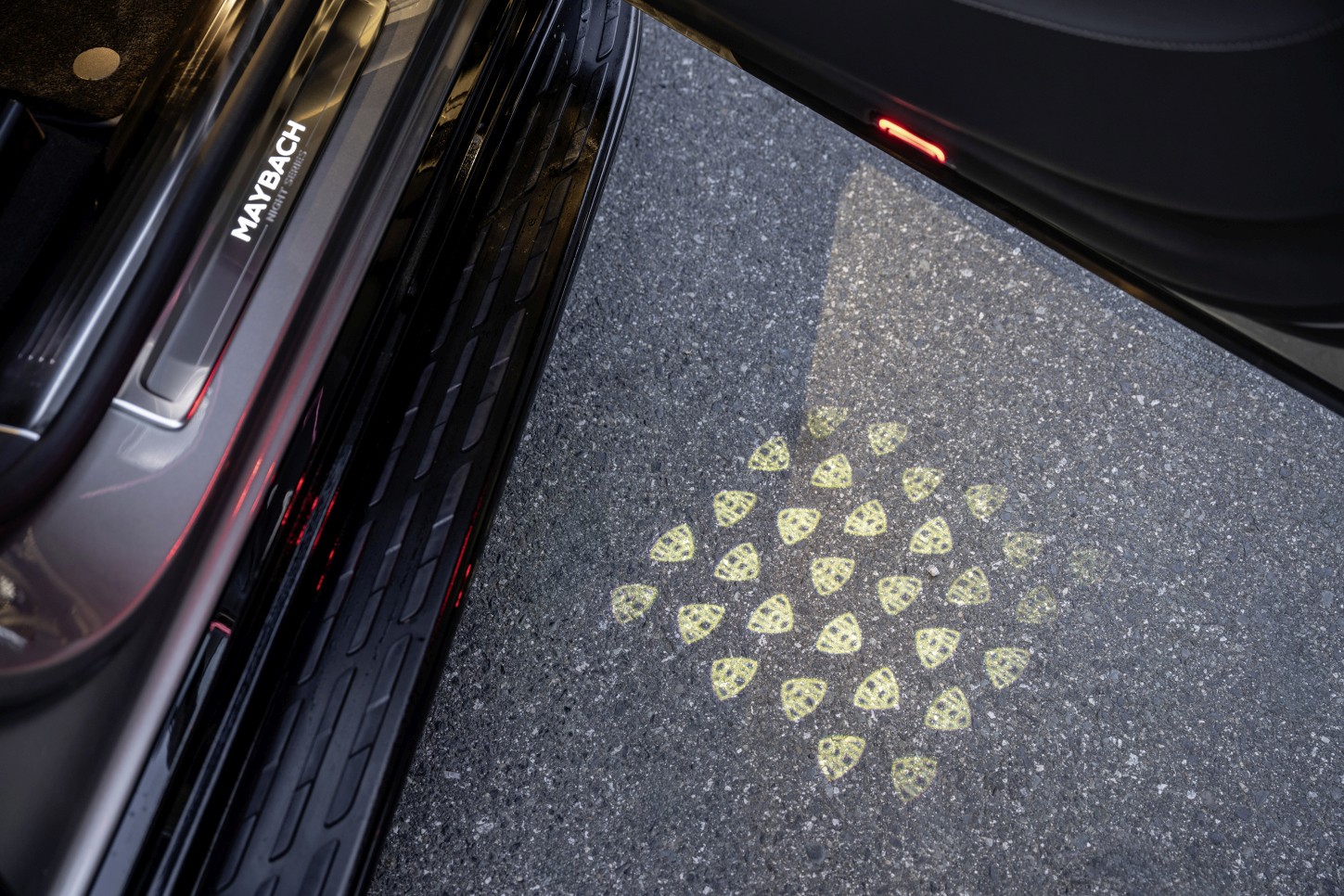 Mercedes Benz Eqs Suv Maybach photo 43