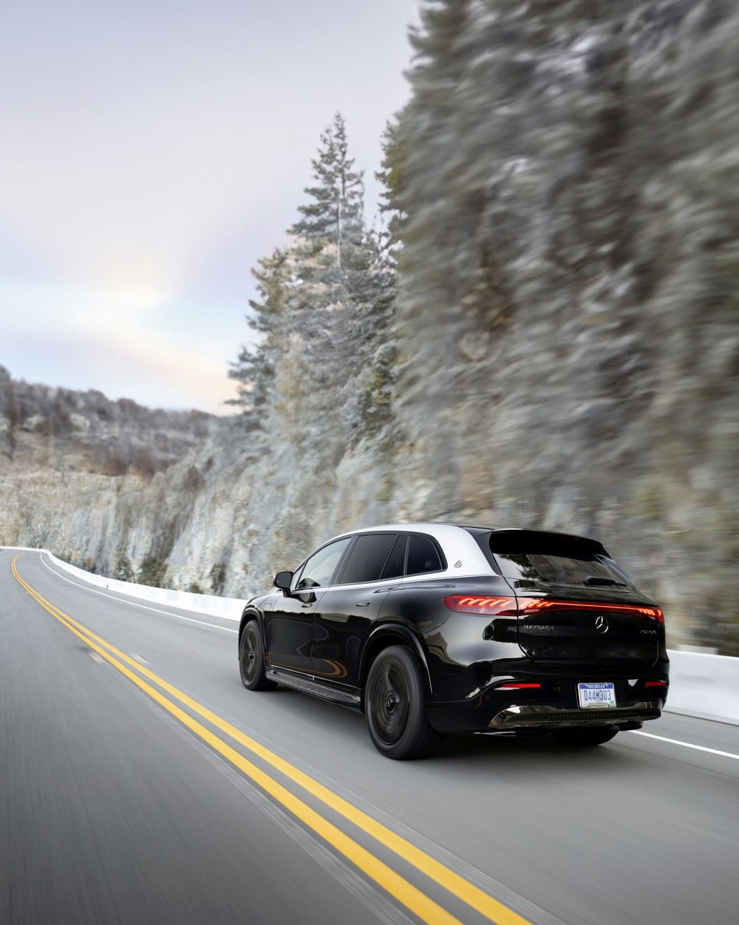 Mercedes Benz Eqs Suv Maybach photo 6