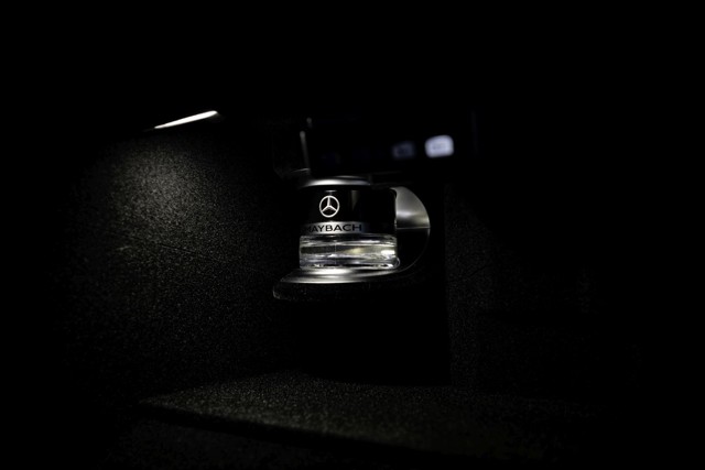 Mercedes Benz Eqs Suv Maybach photo 9