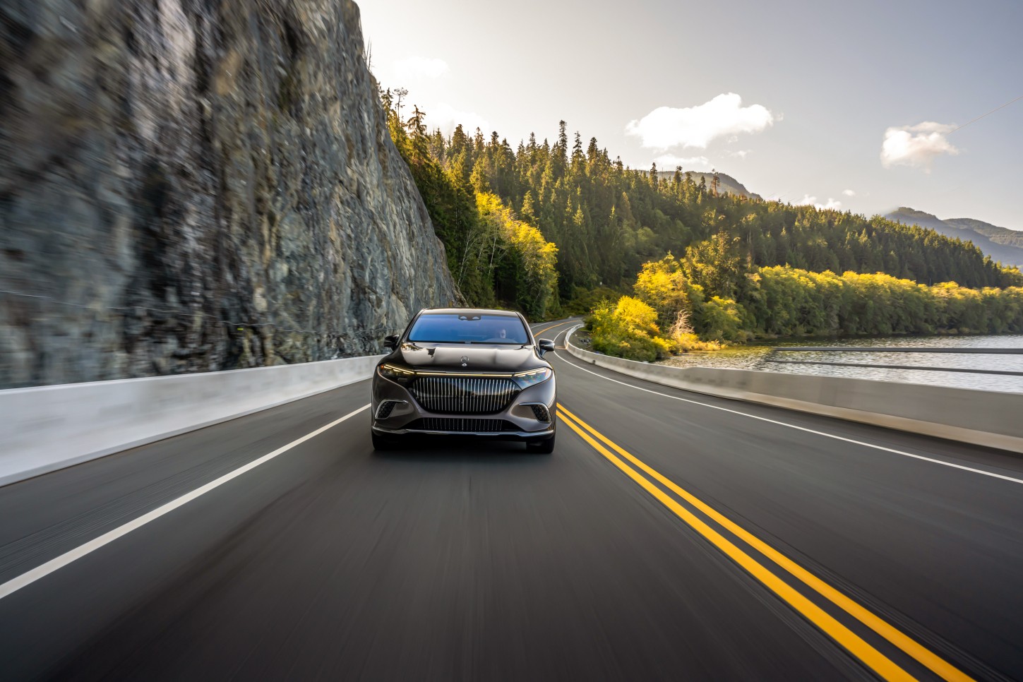 Mercedes Benz Eqs Suv Maybach photo 13