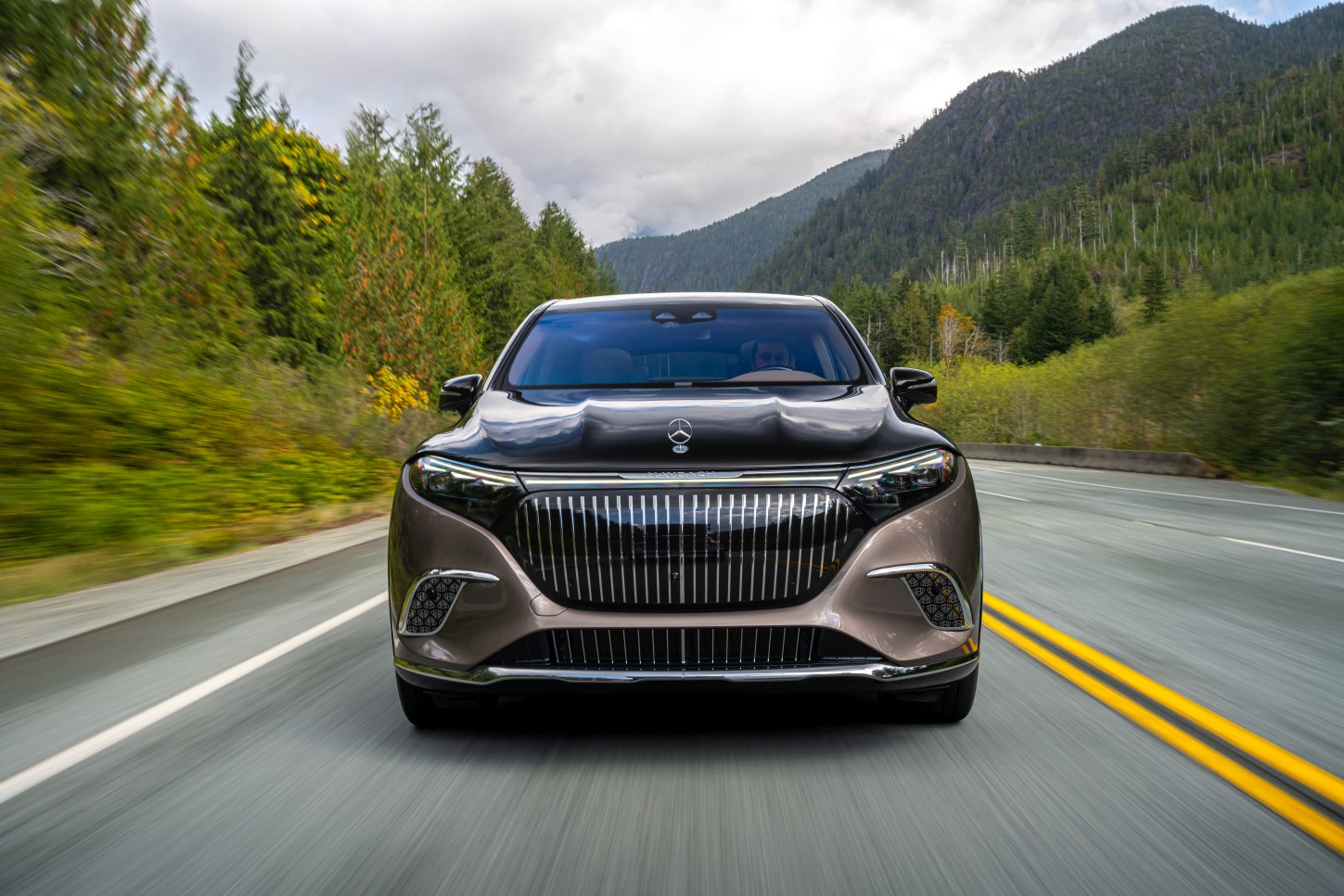 Mercedes Benz Eqs Suv Maybach photo 16