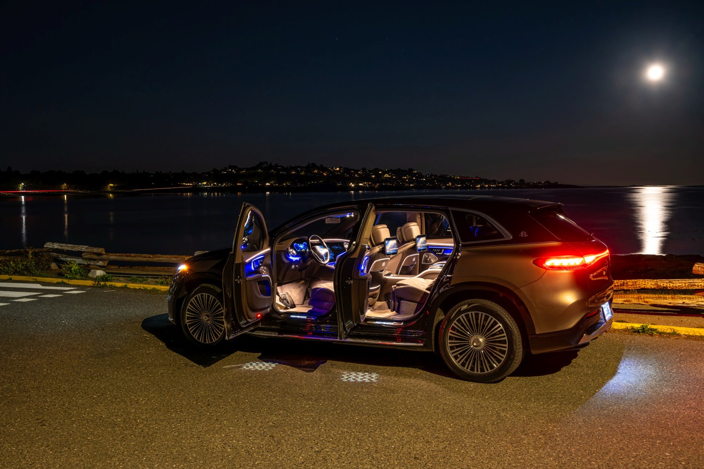 Mercedes Benz Eqs Suv Maybach photo 24