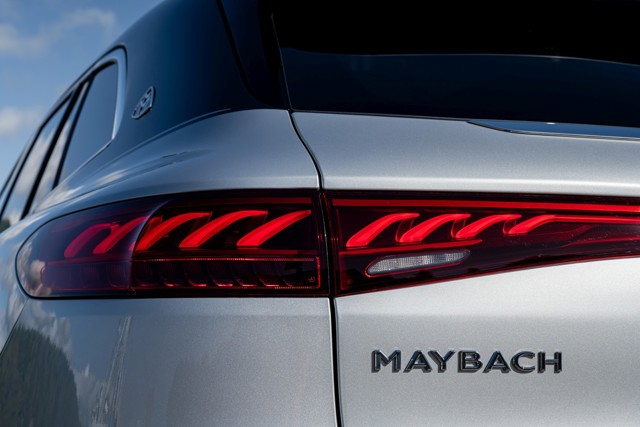 Mercedes Benz Eqs Suv Maybach photo 35