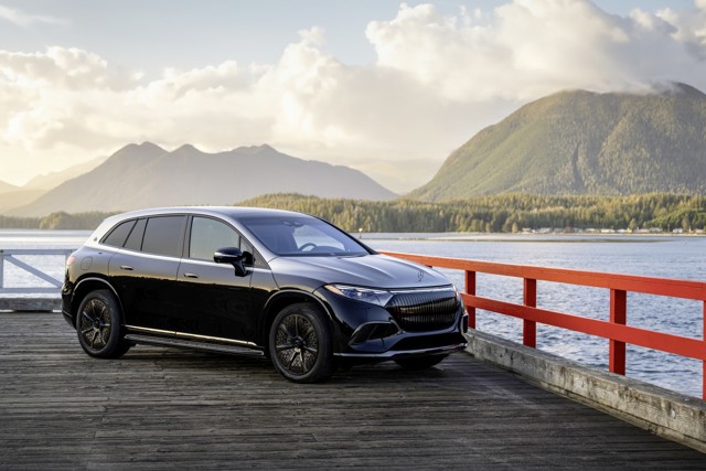 MERCEDES BENZ EQS SUV Maybach
