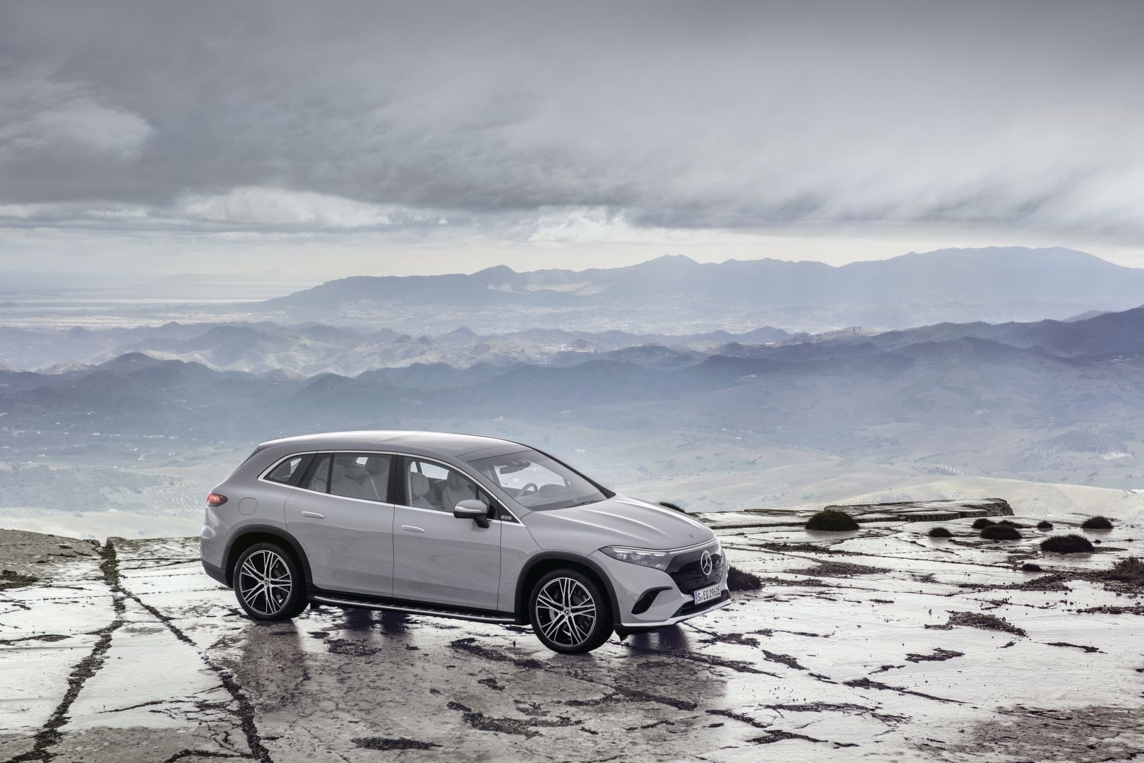 Mercedes Benz Eqs Suv photo 40