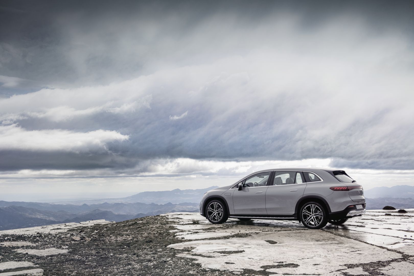 Mercedes Benz Eqs Suv photo 42