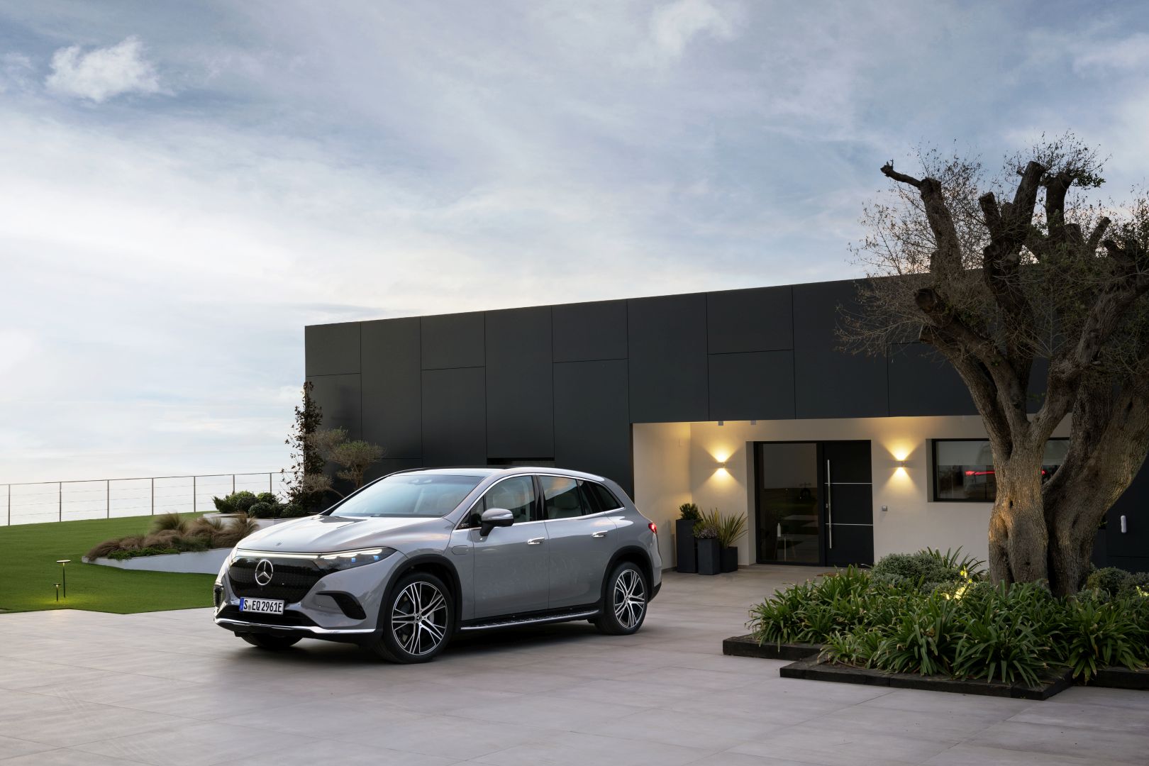 Mercedes Benz Eqs Suv photo 44