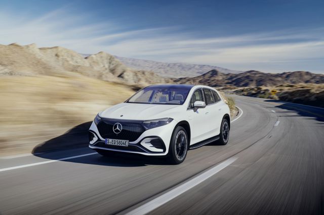 Mercedes Benz Eqs Suv photo 67