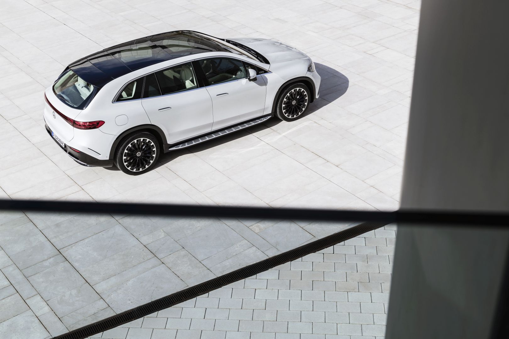 Mercedes Benz Eqs Suv photo 76