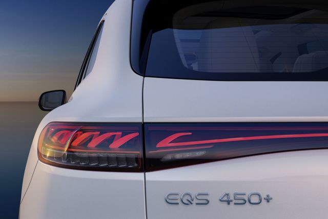 Mercedes Benz Eqs Suv photo 100