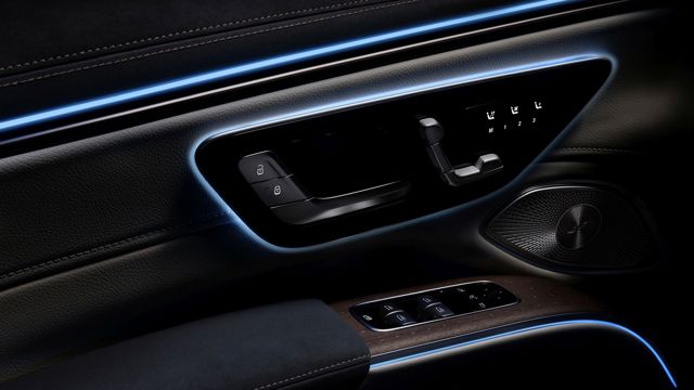 Mercedes Benz Eqs Suv photo 134