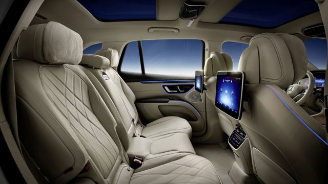 Mercedes Benz Eqs Suv photo 108