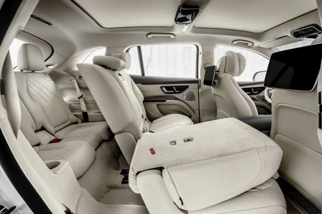 Mercedes Benz Eqs Suv photo 157