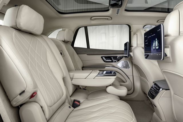Mercedes Benz Eqs Suv photo 159