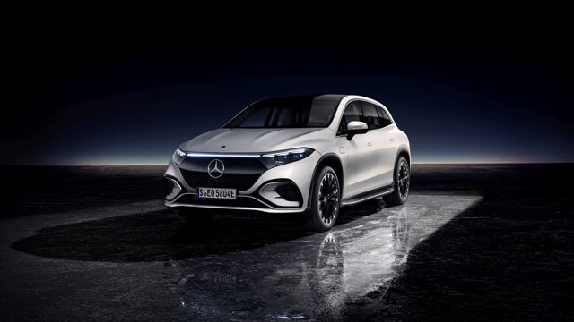 MERCEDES BENZ EQS SUV