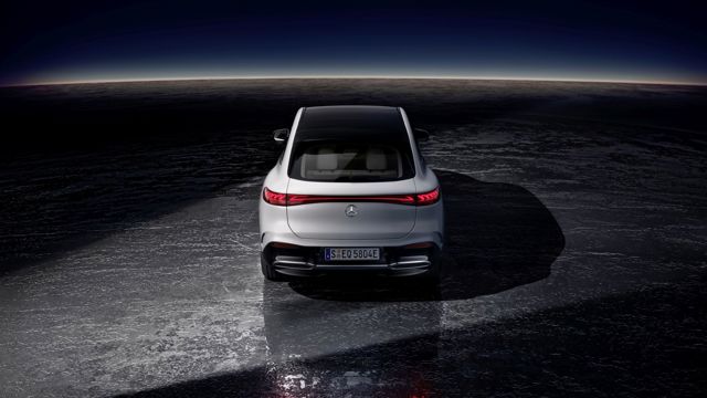 Mercedes Benz Eqs Suv photo 6