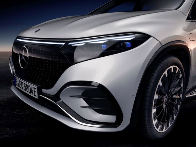 Mercedes Benz Eqs Suv photo 11