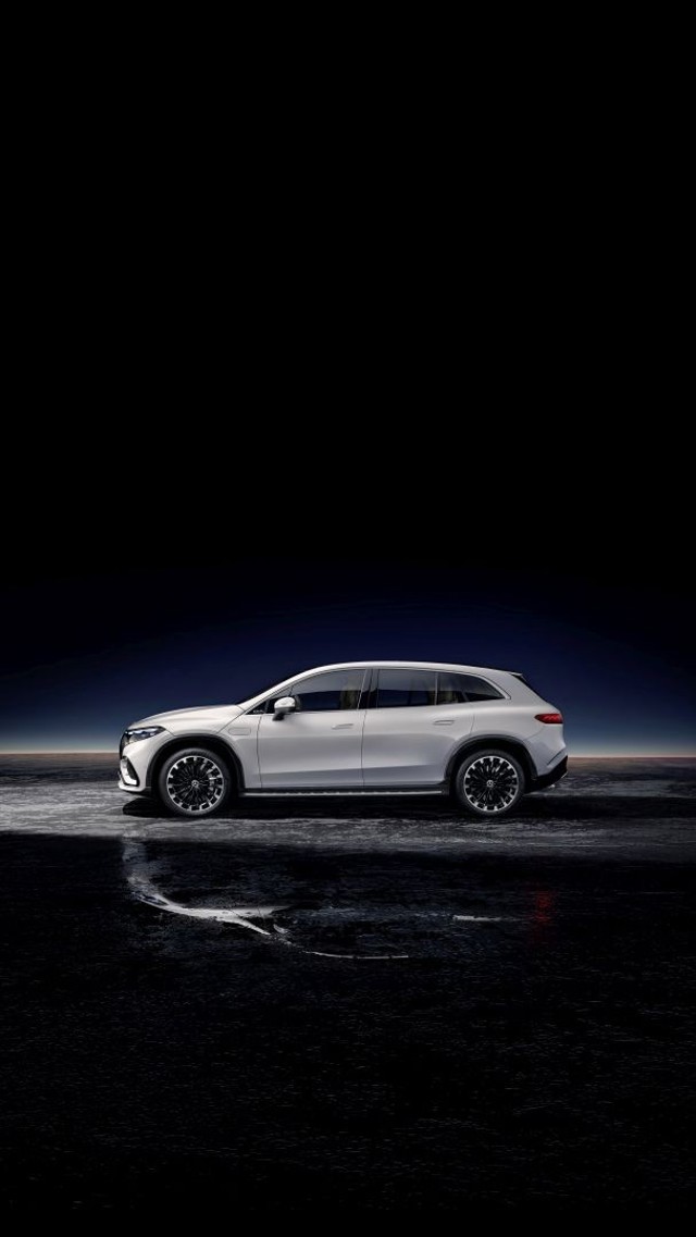 Mercedes Benz Eqs Suv photo 18
