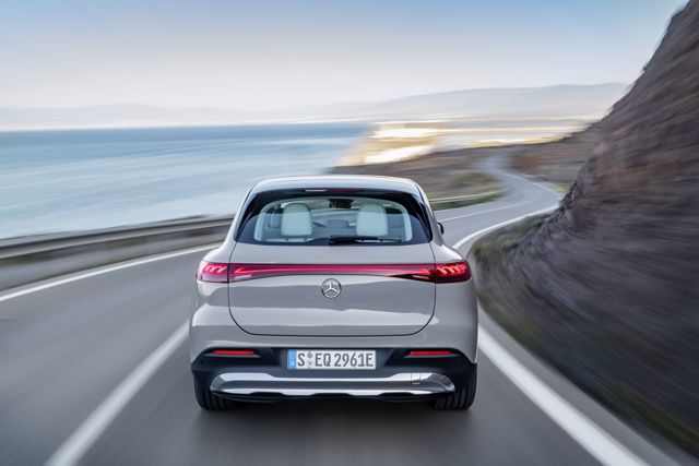 Mercedes Benz Eqs Suv photo 28