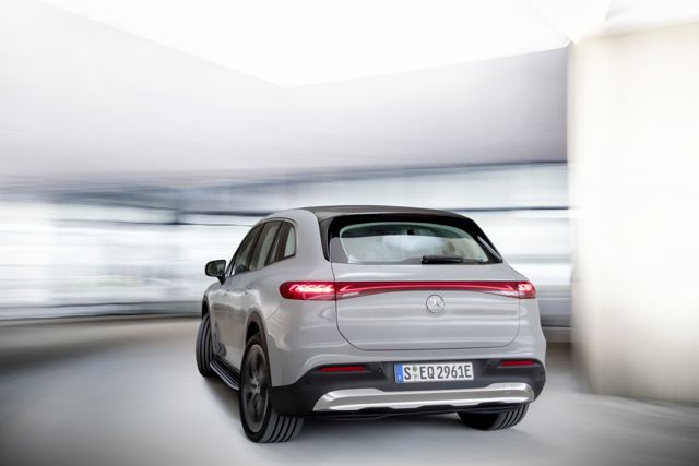 Mercedes Benz Eqs Suv photo 36