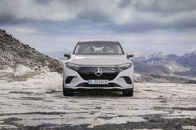 Mercedes Benz Eqs Suv photo 38