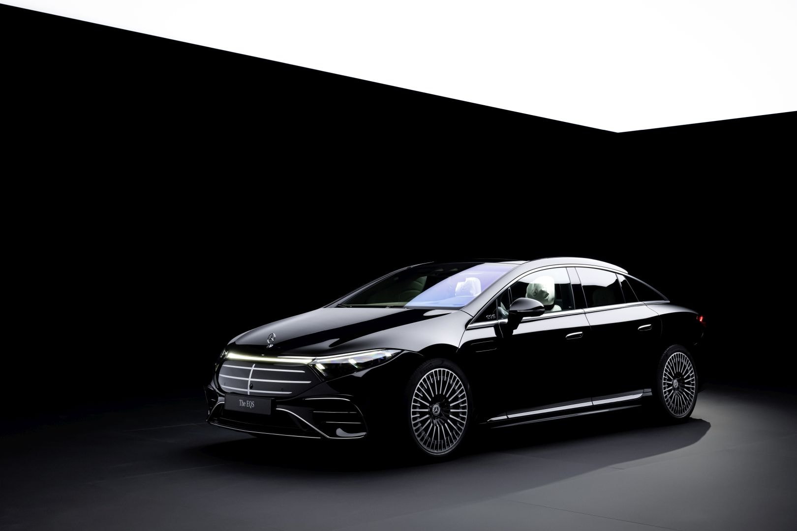 Mercedes Benz Eqs photo 4