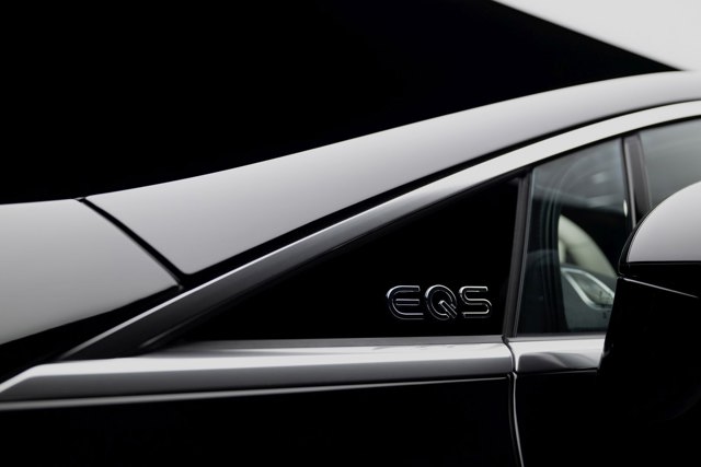 Mercedes Benz Eqs photo 15