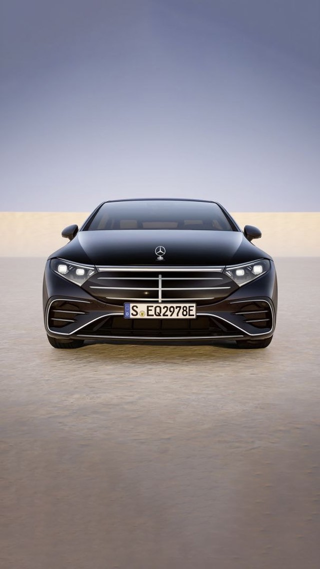 Mercedes Benz Eqs photo 34