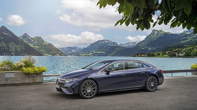 Mercedes Benz Eqs photo 1