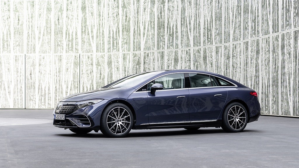 Mercedes Benz Eqs photo 2