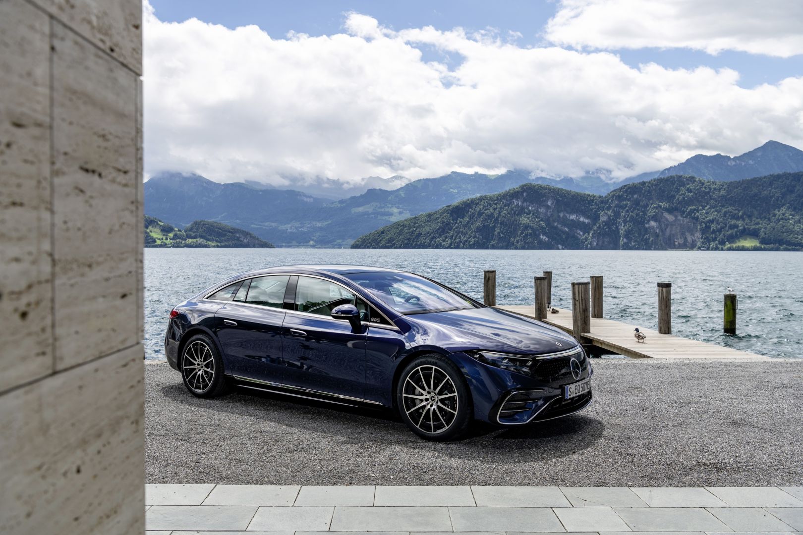 Mercedes Benz Eqs photo 17