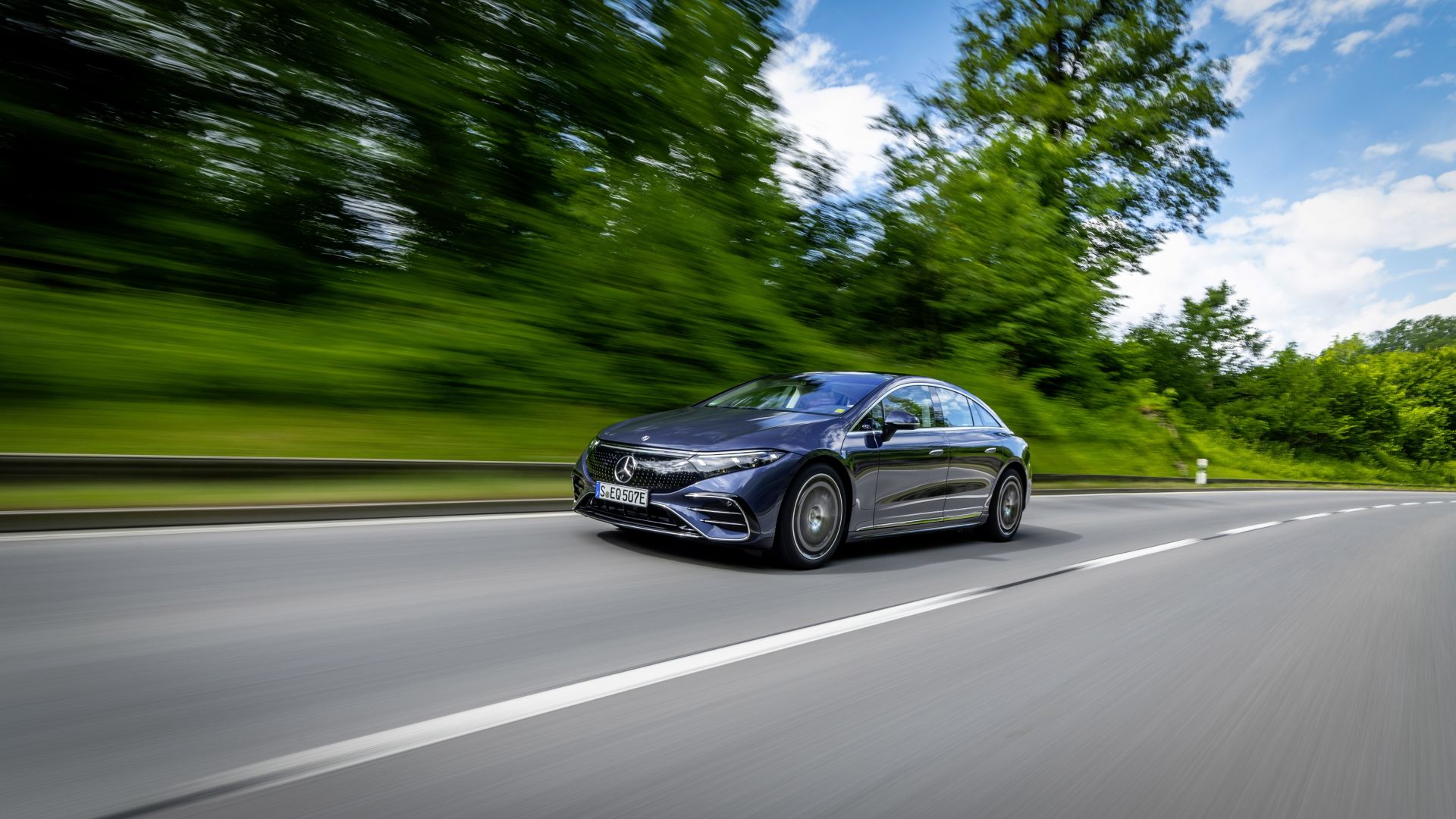 Mercedes Benz Eqs photo 20