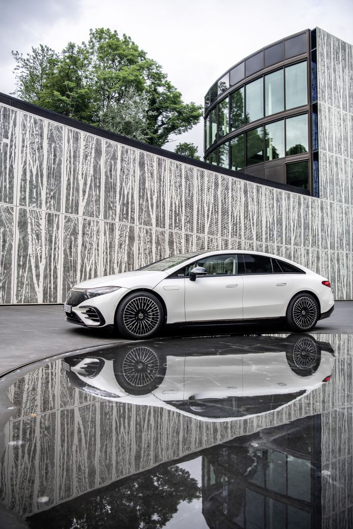 Mercedes Benz Eqs photo 27