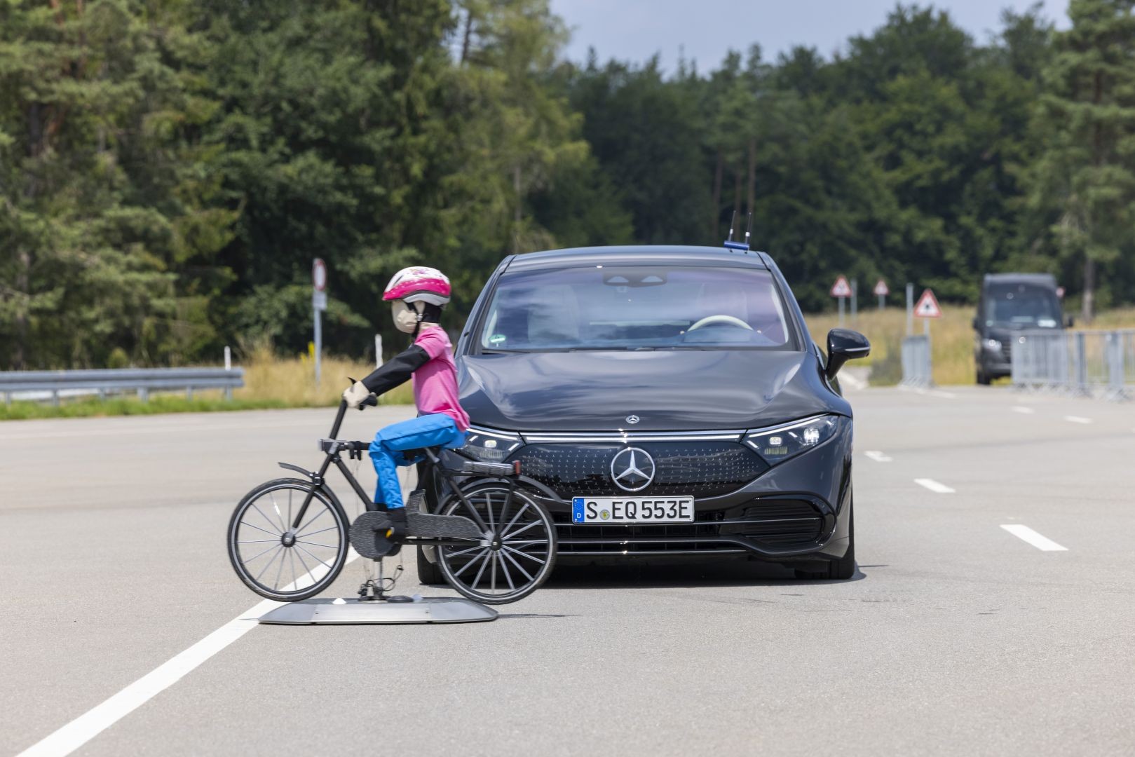 Mercedes Benz Eqs photo 58