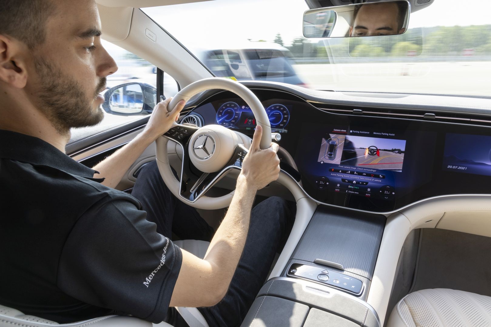 Mercedes Benz Eqs photo 64