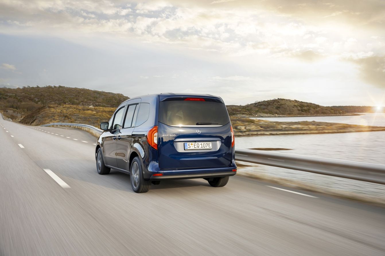 Mercedes Benz Eqt photo 10