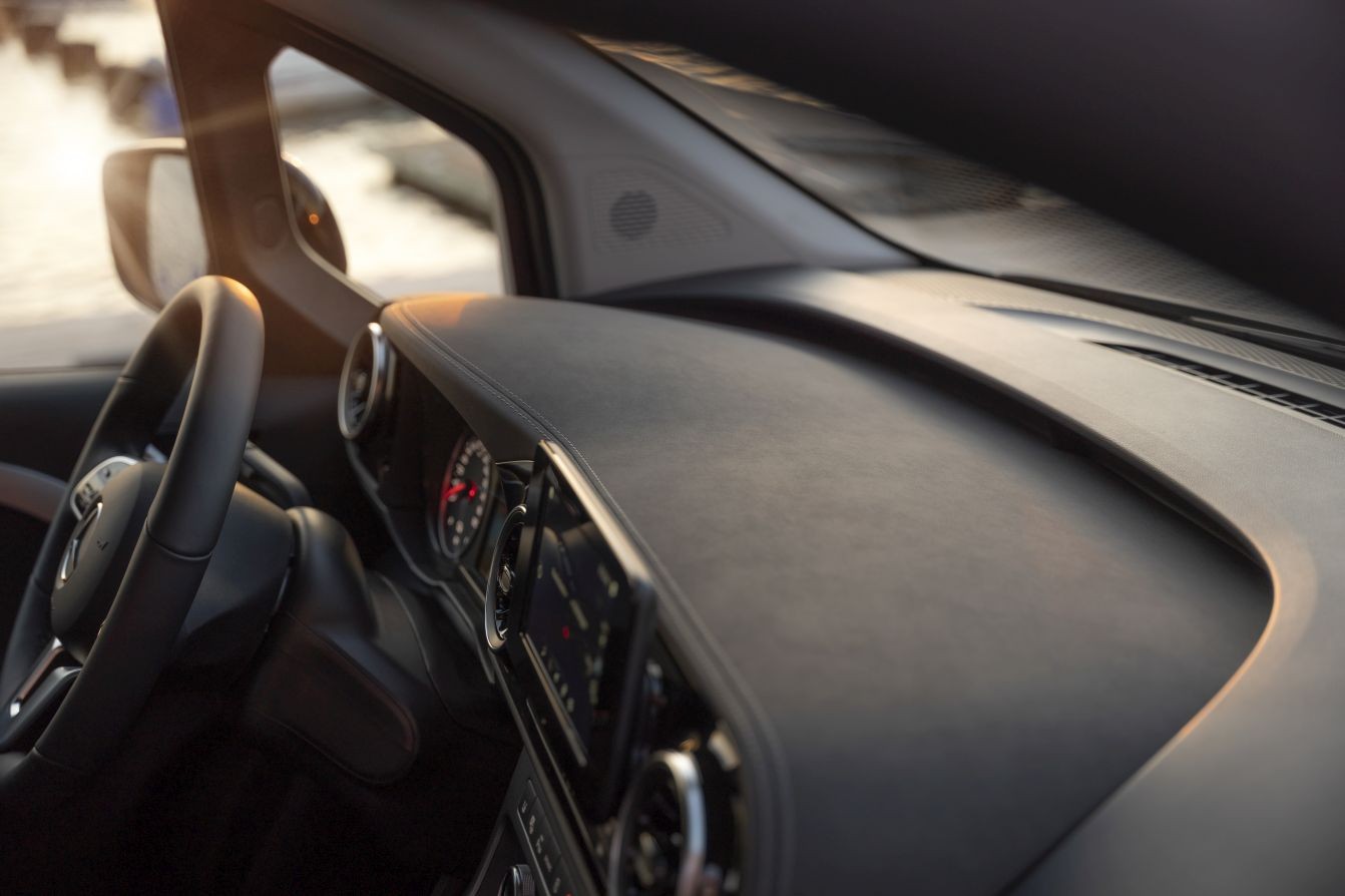 Mercedes Benz Eqt photo 63