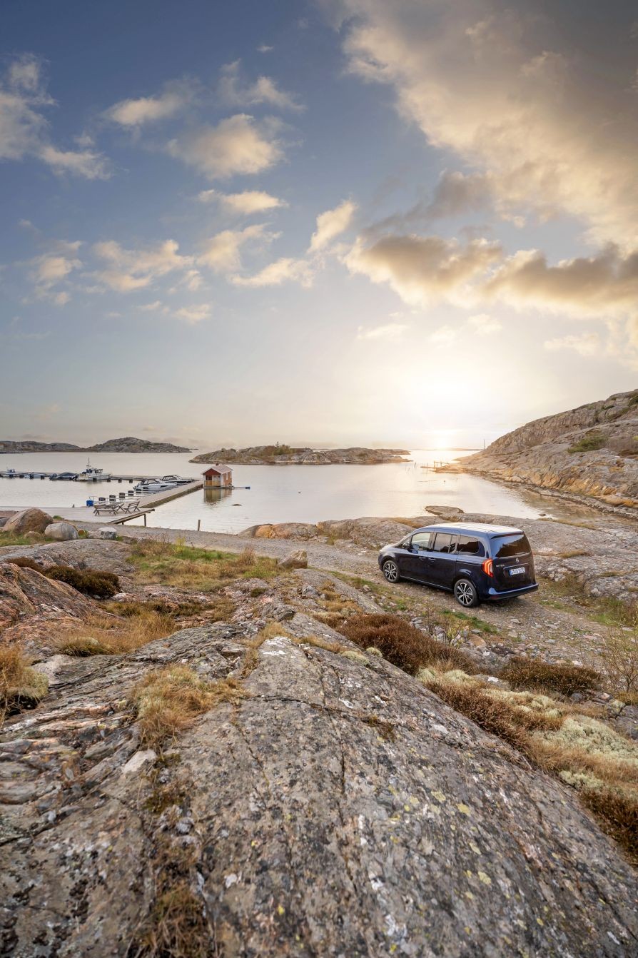 Mercedes Benz Eqt photo 14