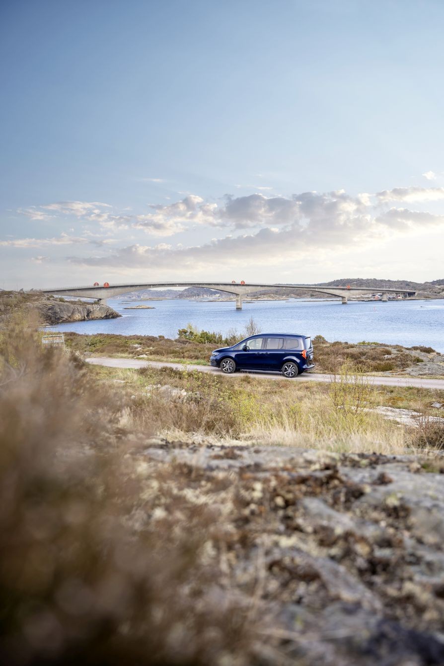 Mercedes Benz Eqt photo 15