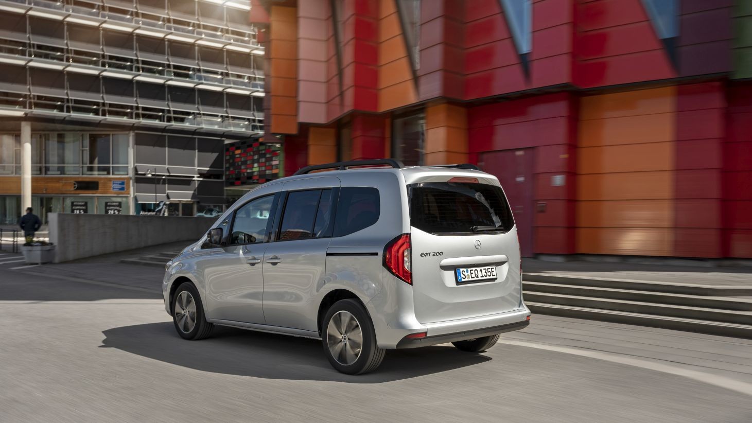 Mercedes Benz Eqt photo 23