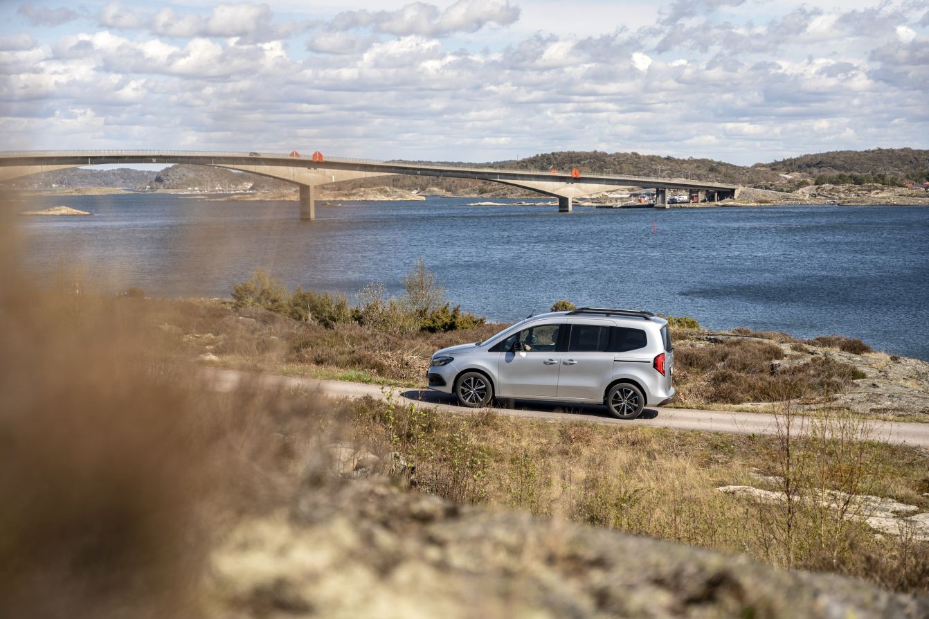 Mercedes Benz Eqt photo 25