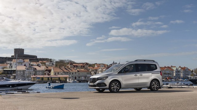 Mercedes Benz Eqt photo 26