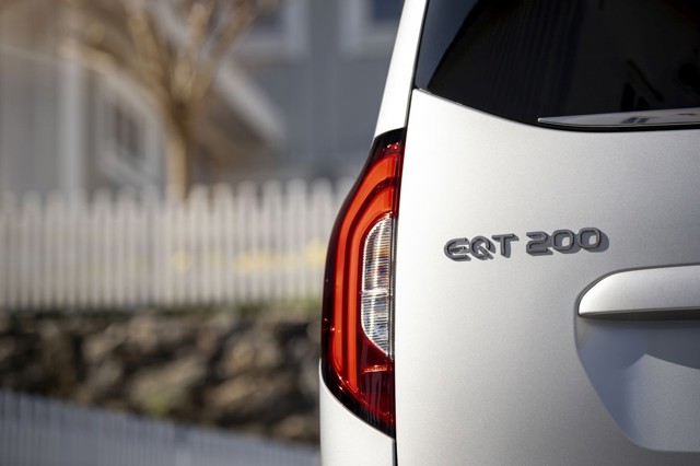 Mercedes Benz Eqt photo 28