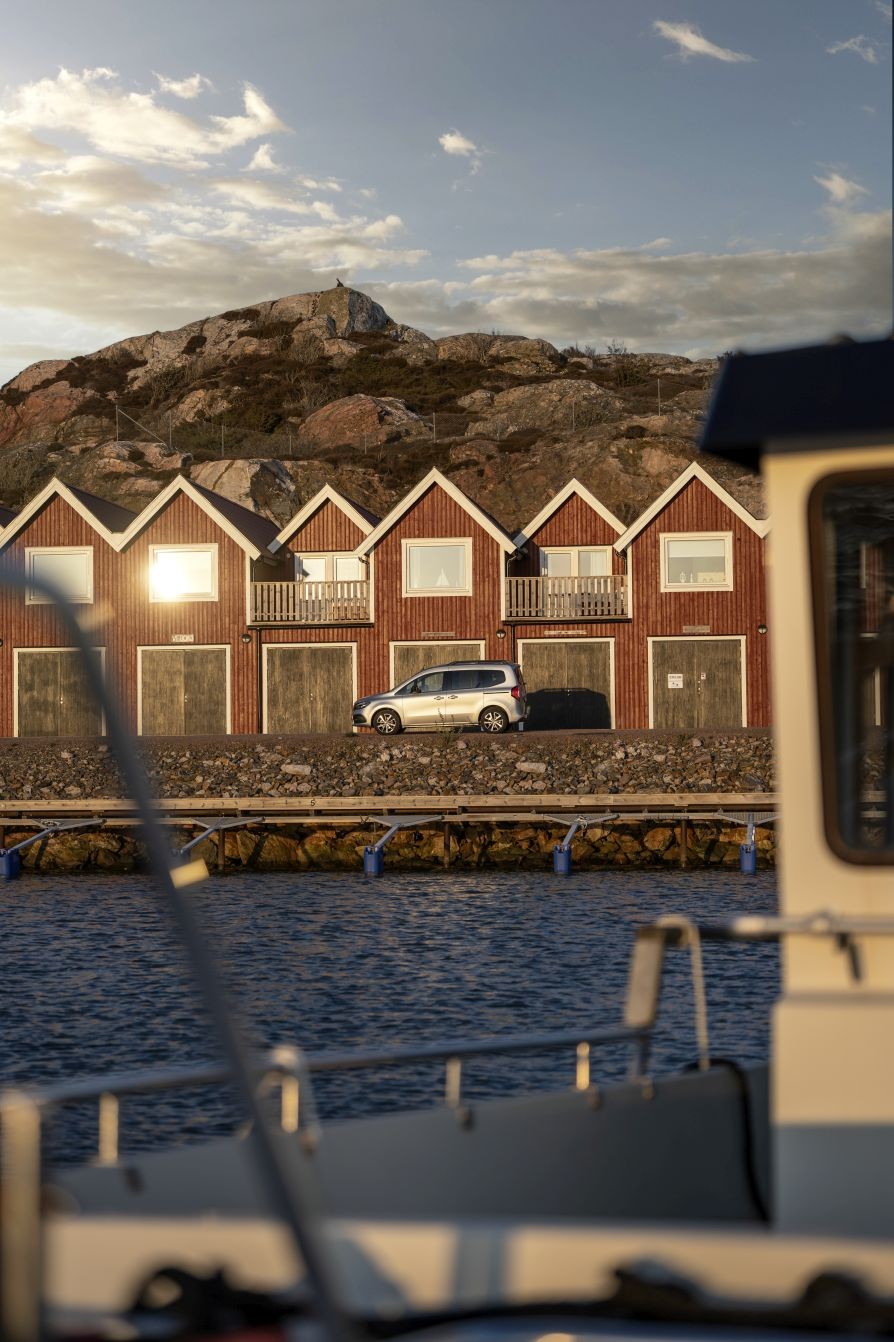 Mercedes Benz Eqt photo 35