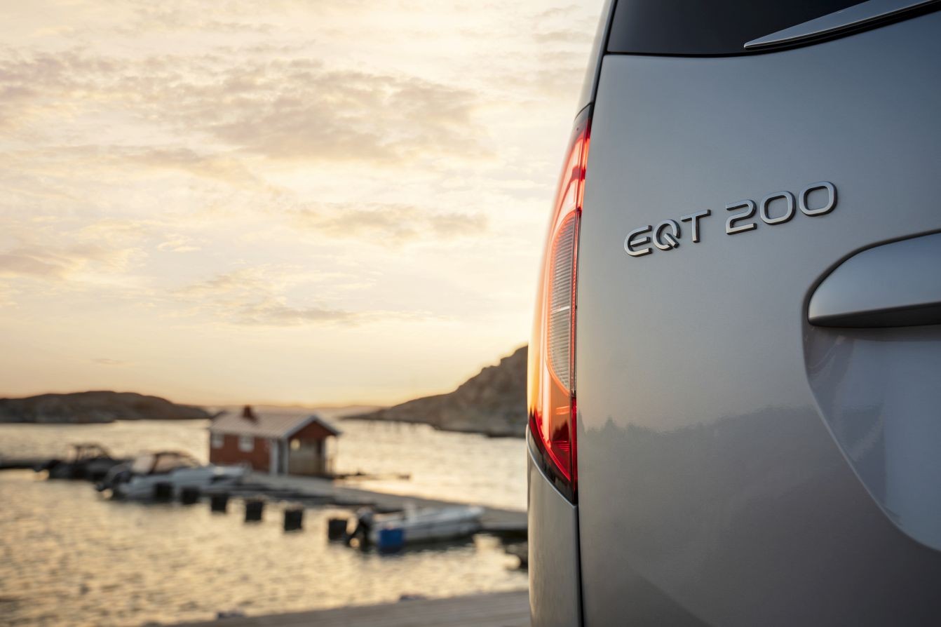 Mercedes Benz Eqt photo 39